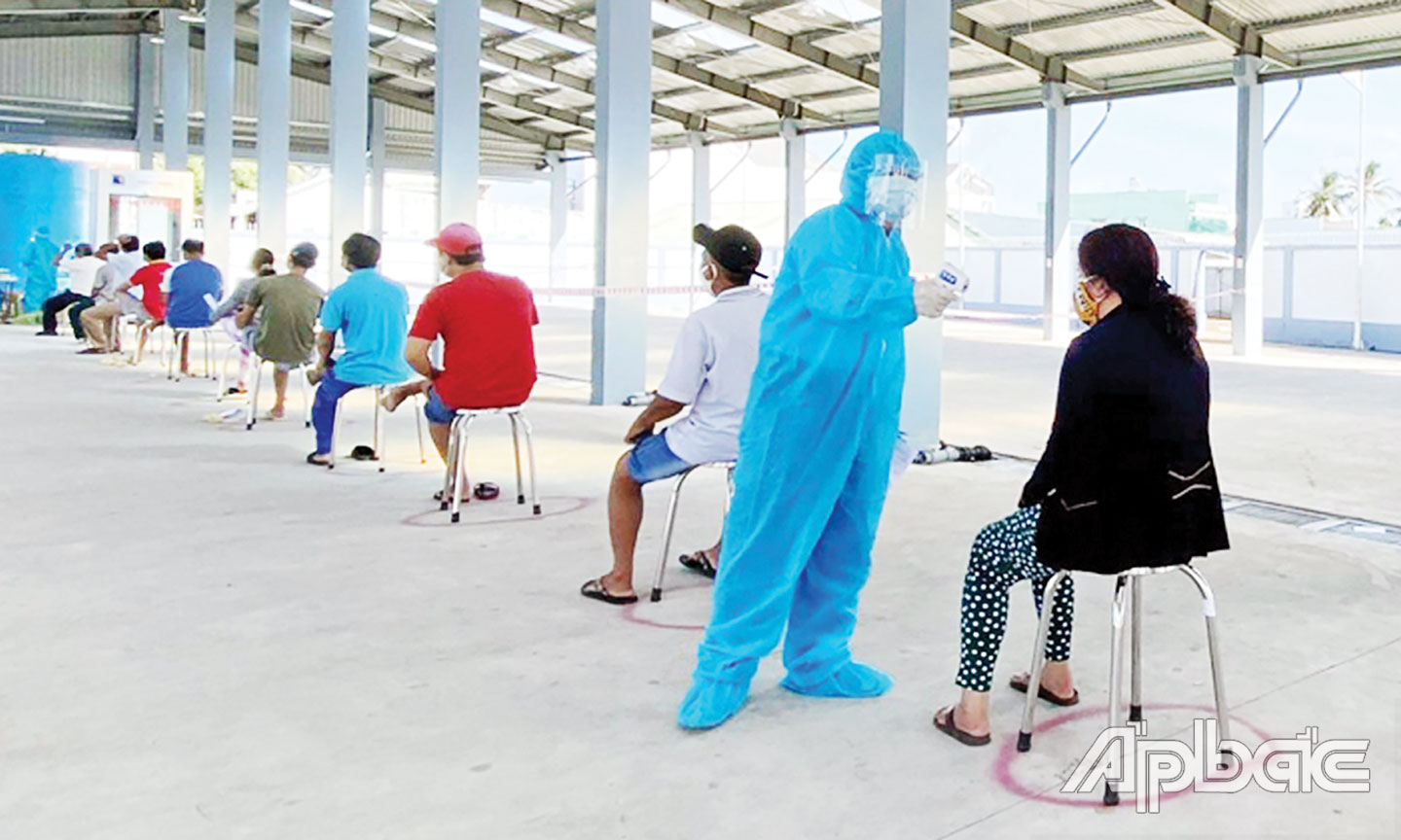 TP. Mỹ Tho đã đẩy mạnh  công tác khoanh vùng, truy vết, xét nghiệm để khống chế  mầm bệnh lây ra cộng đồng.