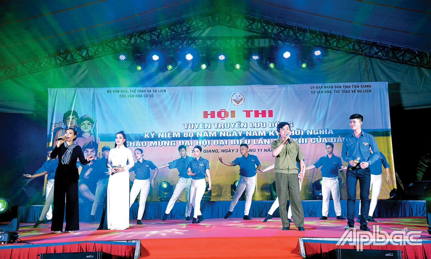 Nhạc sĩ Đức Phú biên tập và dàn dựng nhiều chương trình phục vụ chính trị và các ngày lễ lớn trong tỉnh tạo sức lan tỏa sâu rộng.