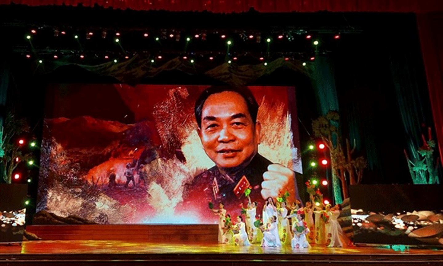 Một tiết mục trong chương trình nghệ thuật đặc biệt “Vị tướng của lòng dân” .