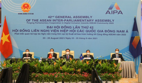 Thế giới tuần qua: Thúc đẩy cộng đồng kết nối kỹ thuật số