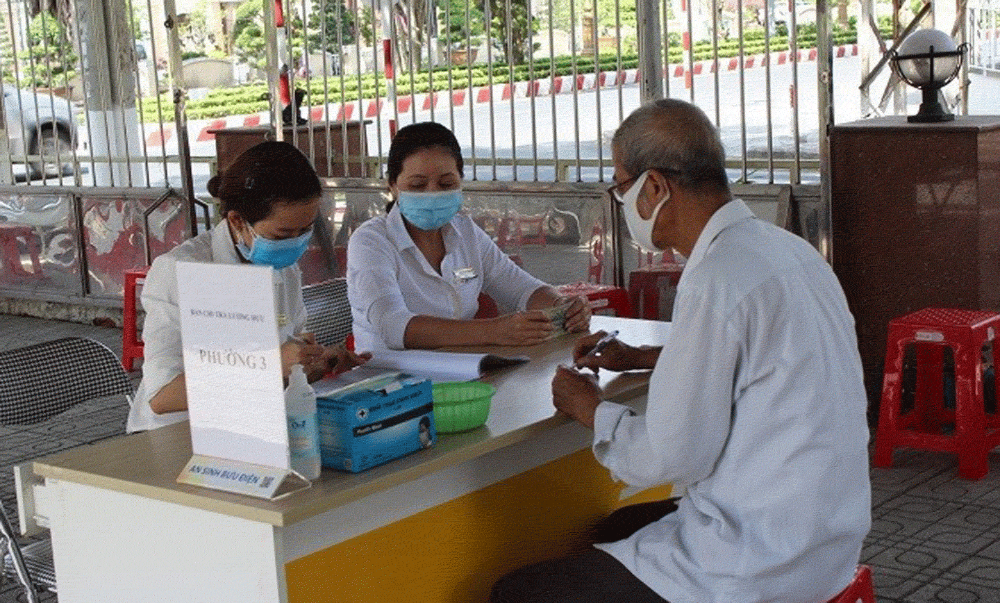 Chi trả tại Điểm chi trả Bưu điện TP. Mỹ Tho.