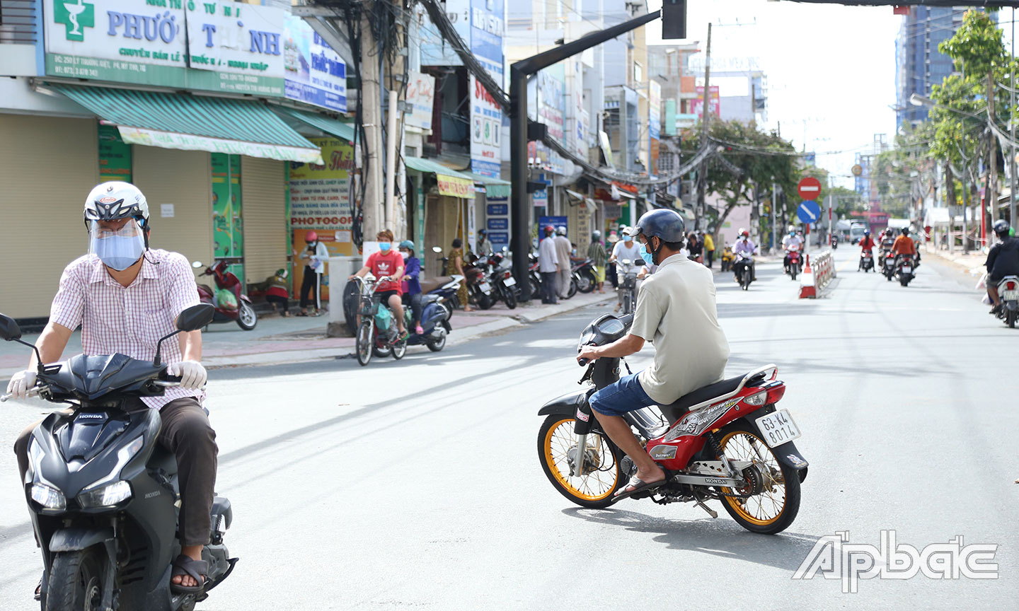Ghi nhận tại ngã tư đường Trần Hưng Đạo và Lý Thường Kiệt.