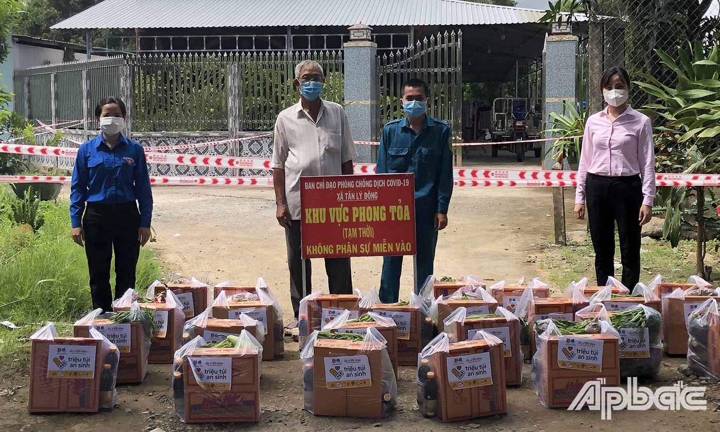 Huyện Đoàn Châu Thành thực hiện Chương trình Triệu túi an sinh