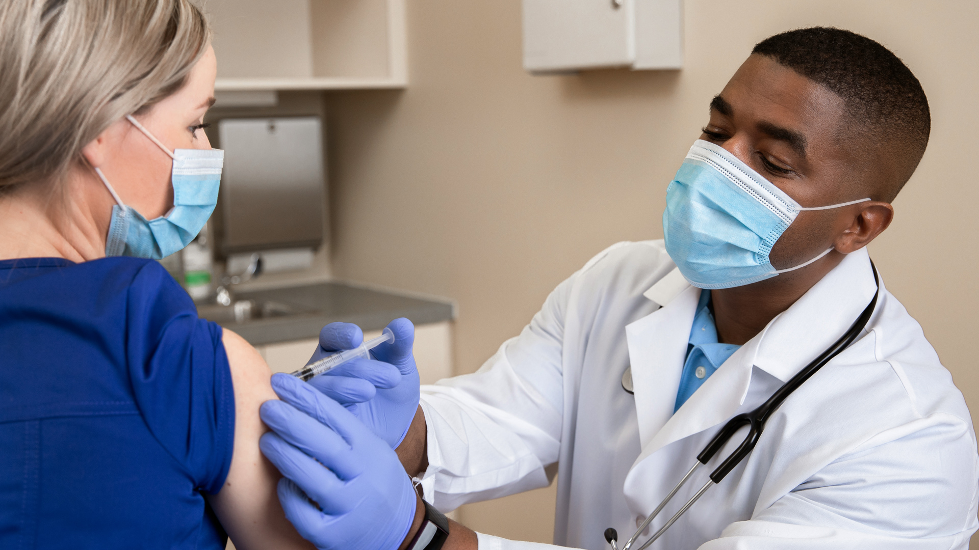 Các nước thúc đẩy việc tiêm chủng. Ảnh: FiercePharma