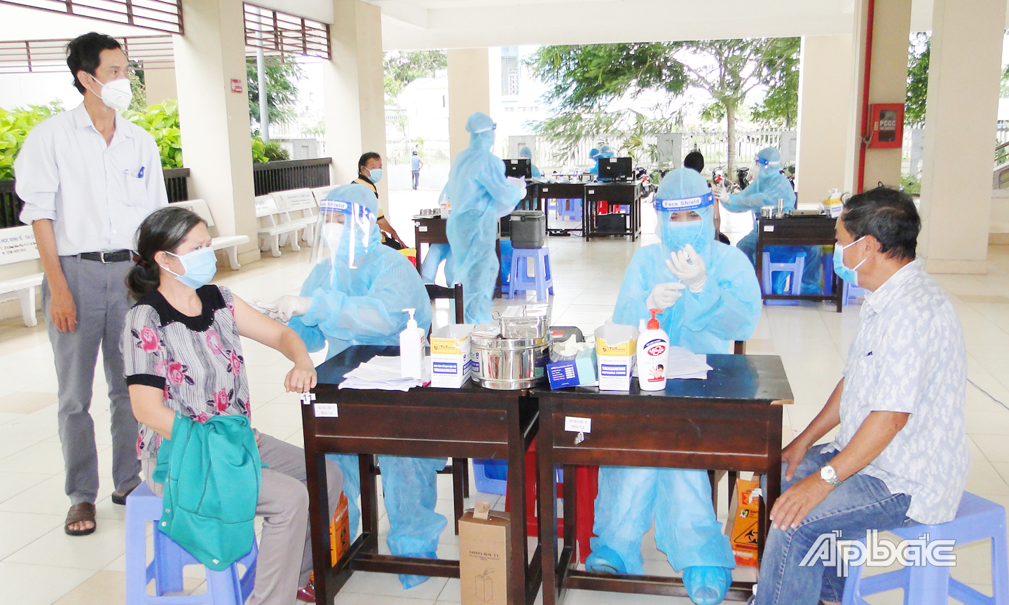 Có vắc xin bao nhiêu, các địa phương tổ chức tiêm hết bấy nhiêu để nhanh chóng tăng độ bao phủ vắc xin cho người dân