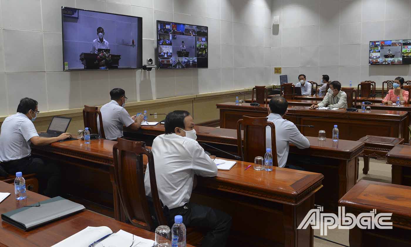 Các đại biểu tham dự Hội nghị tại điểm cầu cấp tỉnh.