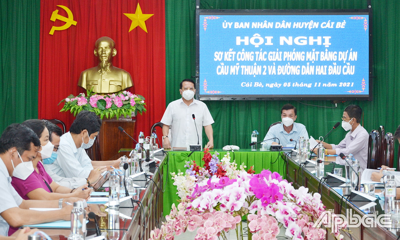 Đồng chí Phạm Văn Trọng phát biểu tại hội nghị sơ kết.