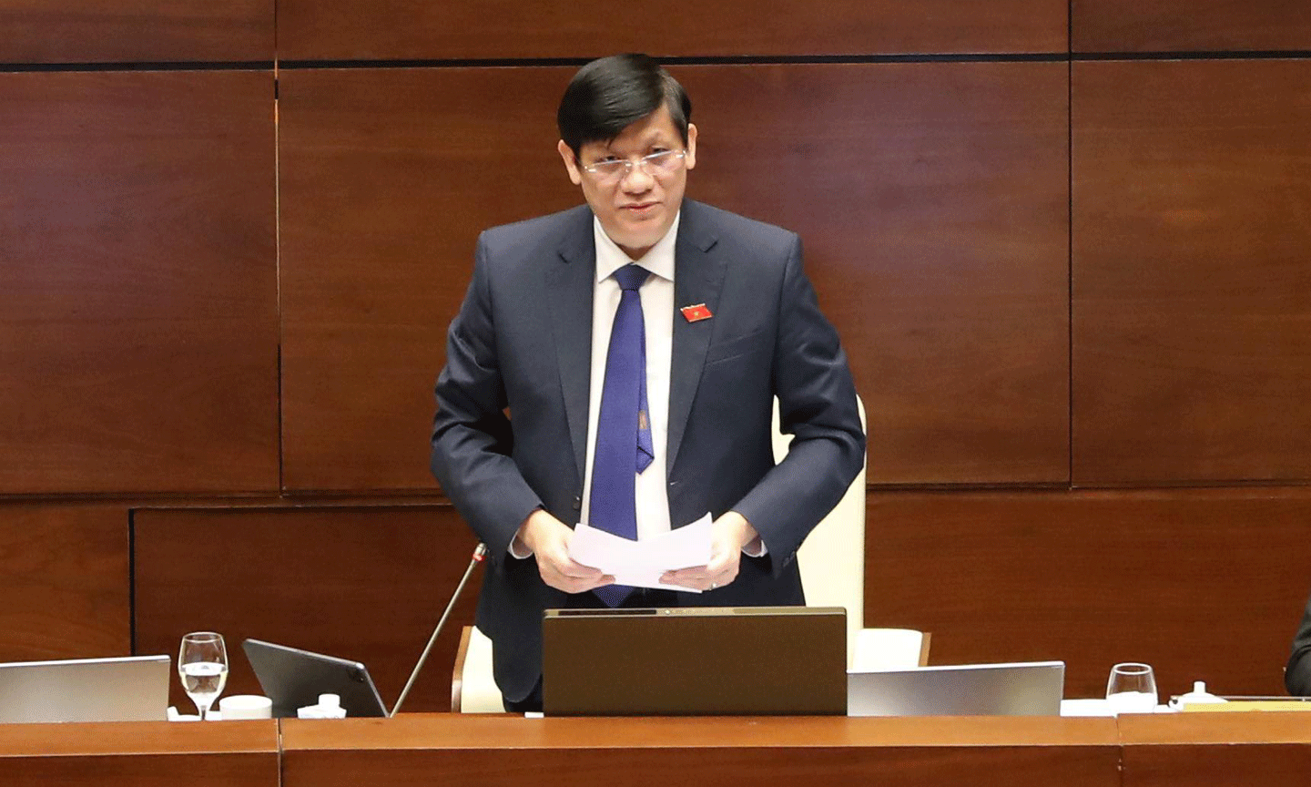 Bộ trưởng Nguyễn Thanh Long cho biết, với số lượng vaccine về như hiện nay, chúng ta hoàn toàn đảm bảo đủ 2 mũi tiêm cho người dân từ 12 tuổi trở lên. Ảnh: VGP/Đoàn Bắc