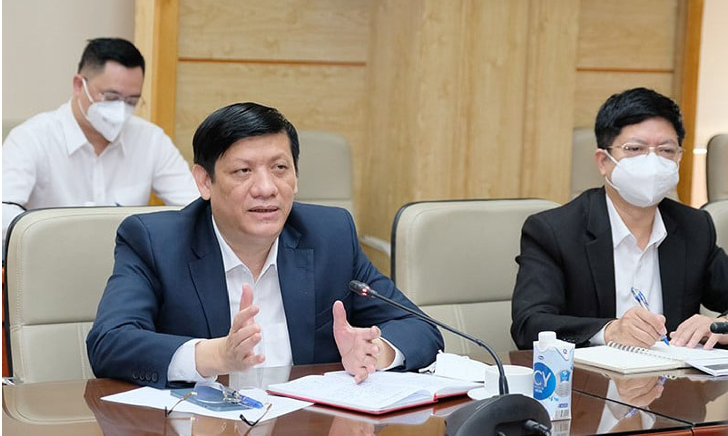 Bộ trưởng Nguyễn Thanh Long phát biểu tại cuộc họp. 