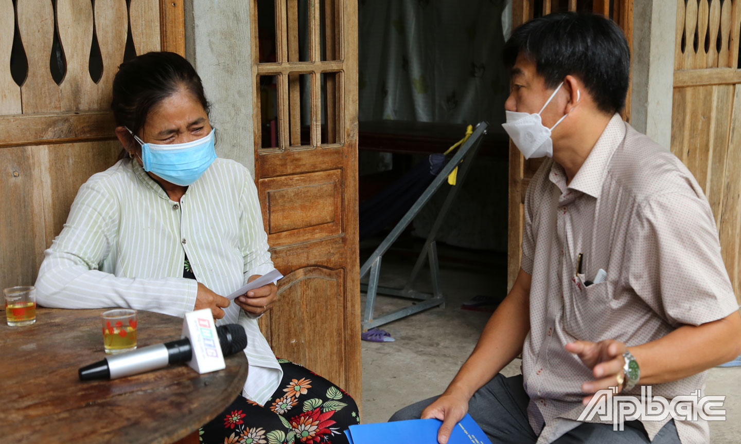 Nước mắt người mẹ khi kể về người con đã mất vì TNGT.