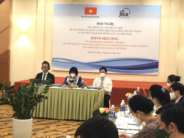 Thứ trưởng Bộ Tư pháp Đặng Hoàng Oanh và đối tác chủ trì Hội nghị - Ảnh: VGP