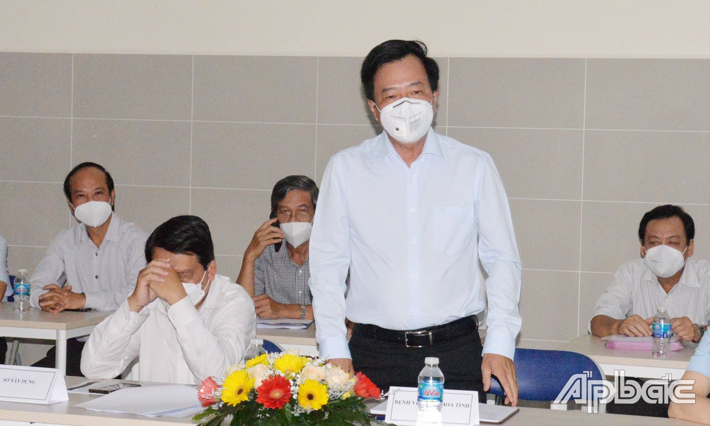Giáo sư Tạ Văn Trầm, Giám đốc Bệnh viện cho biết việc đầu tư hệ thống công nghệ thông tin nhằm đảm bảo yêu cầu thực hiện 100% bệnh án điện tử vào năm 2023 theo chỉ đạo của Bộ Y tế