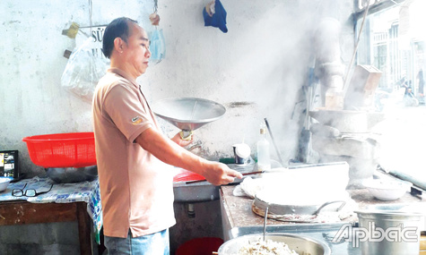 Hương vị bánh cuốn nóng 57 có mặt ở nước ngoài