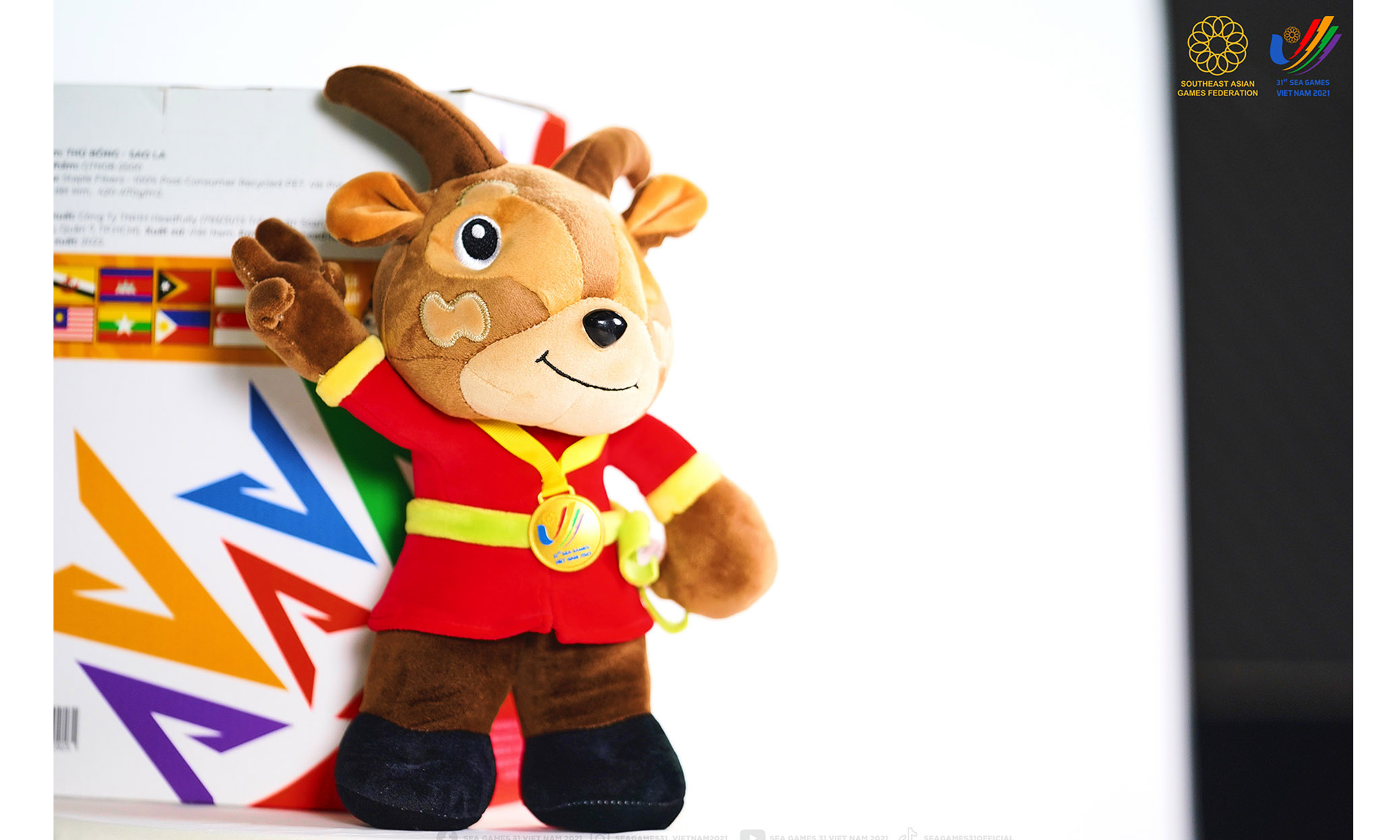 Hình ảnh thú Sao la nhồi bông - linh vật SEA Games 31. (Ảnh: BTC)