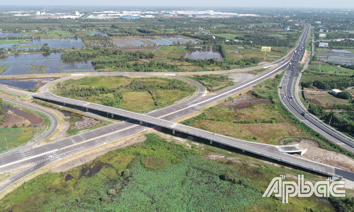 Cao tốc Trung Lương - Mỹ Thuận chính thức khánh thành vào ngày 27-4.