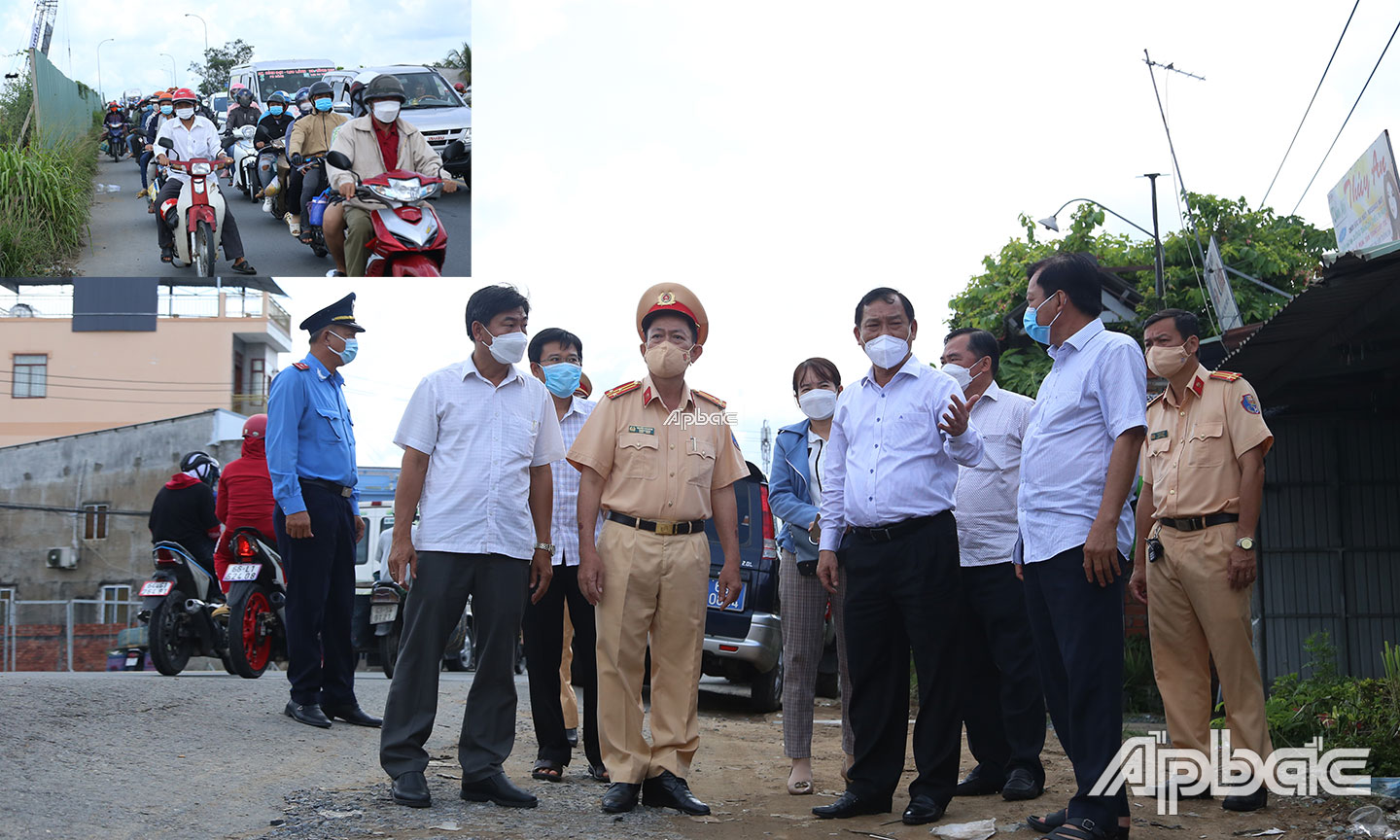 Cầu Mỹ Đức Tây.