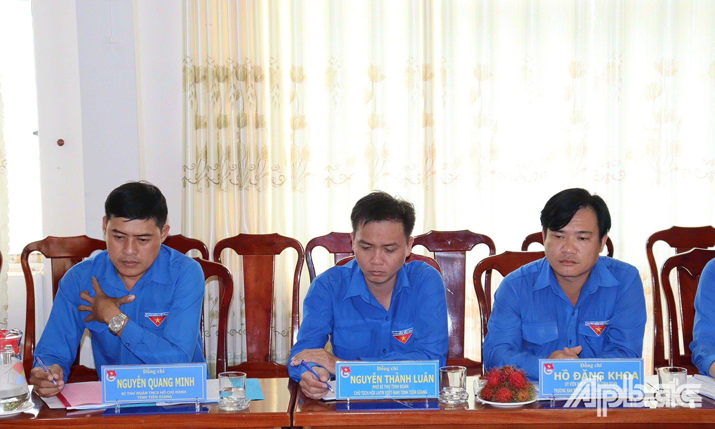 Ban Thường vụ Tỉnh đoàn Tiền Giang tham dự hội nghị