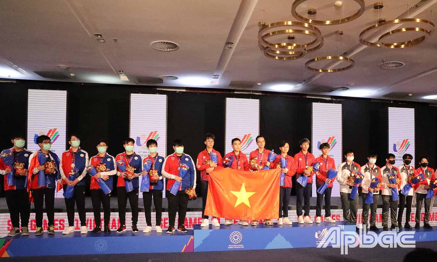 Các VĐV Việt Nam đã xuất sắc đánh bại Thái Lan để mang về tấm HCV ở nội dung Liên minh huyền thoại: Tốc chiến.