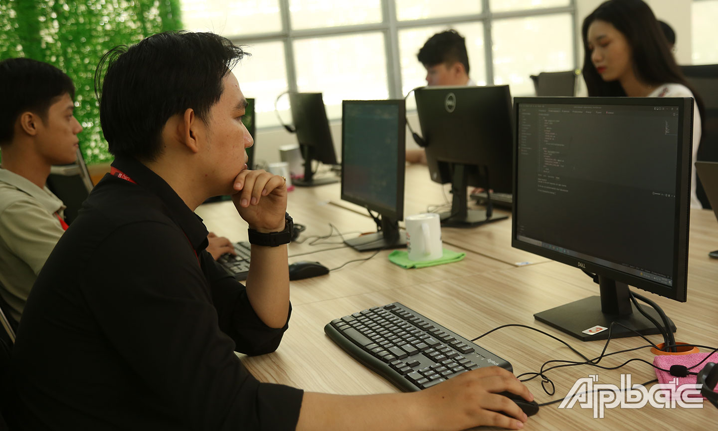 Có gần 95% đơn hàng đều từ nước ngoài.