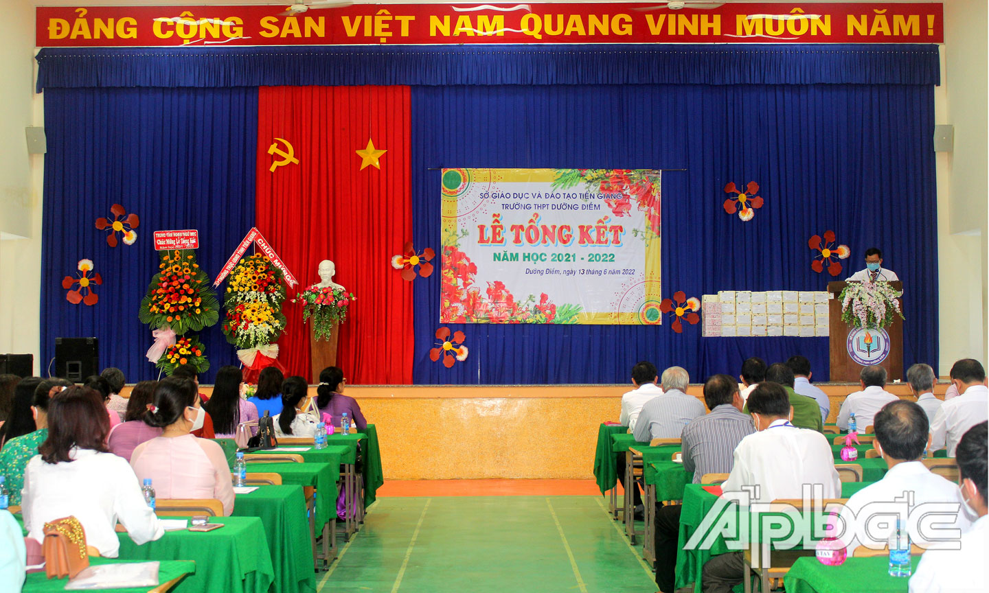 Quang cảnh buỗi lễ.