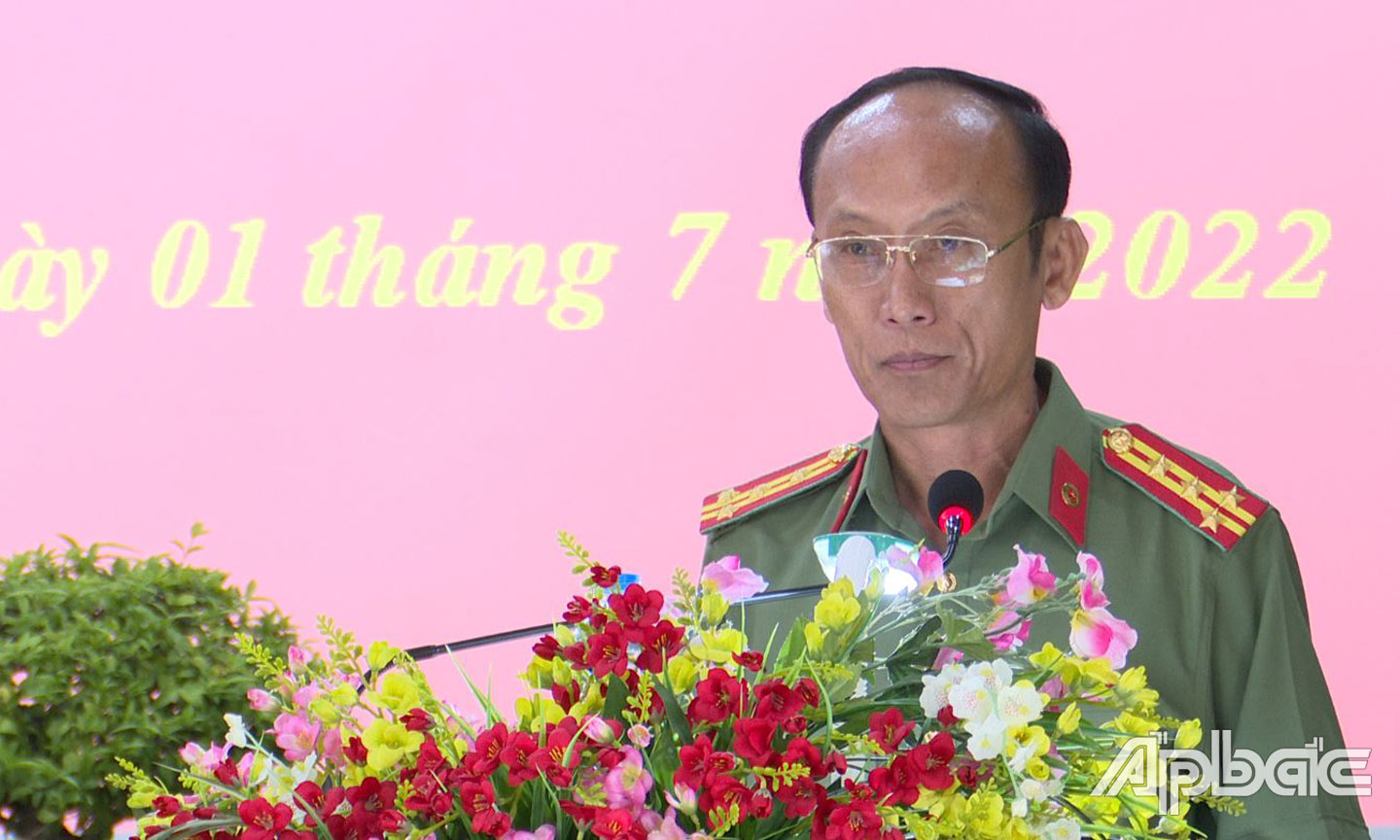 Đồng chí Đại tá Nguyễn Văn Nhựt, Giám đốc Công an tỉnh phát biểu chỉ đạo tại hội nghị. Ảnh: Thanh Việt