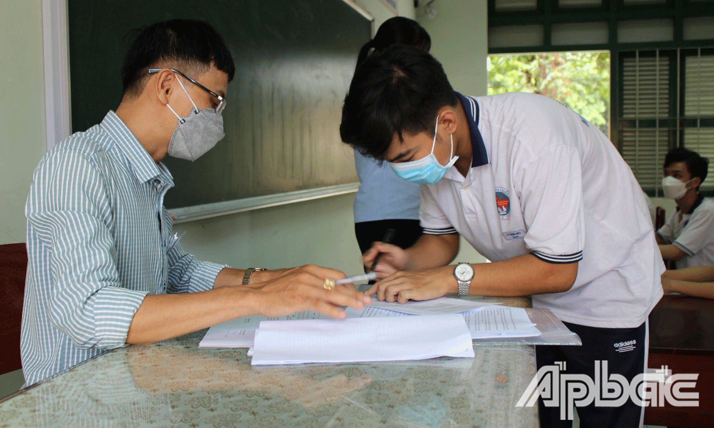 Ở bài thi tổ hợp, nhiều TS đánh giá bài thi có sự phân hóa sâu sắc, đặc biệt là bài ở bài thi Khoa học tự nhiên. 