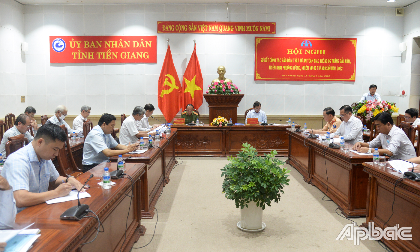 Quang cảnh hội nghị.