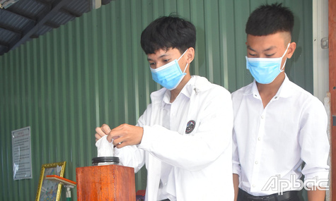 2 học sinh sáng chế 5 sản phẩm đoạt giải