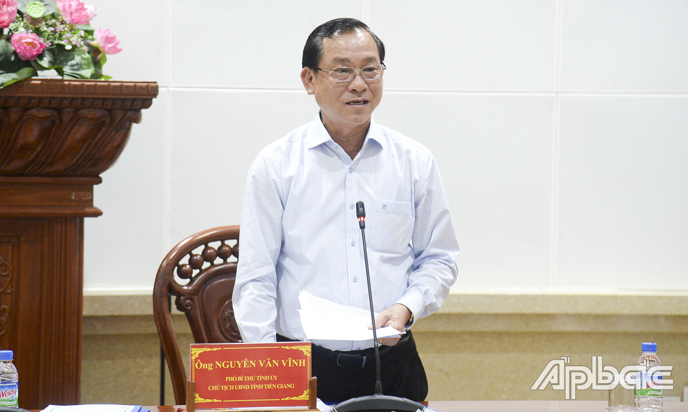 Đồng chí Nguyễn Văn Vĩnh đề nghị kiểm tra, xử phạt, quy trách nhiệm của chủ đầu tư, nhà thầu thi công các công trình hạ tầng giao thông không thực hiện đầy đủ các điều kiện đảm bảo trật tự ATGT để xảy ra TNGT.