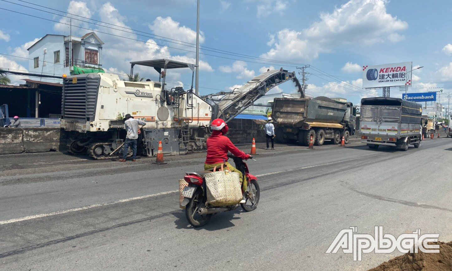 BOT Cai Lậy duy tu bảo dưỡng trên tuyến quốc lộ 1 nhằm chuẩn bị đưa vào thu phí tuyến tránh Cai Lậy.