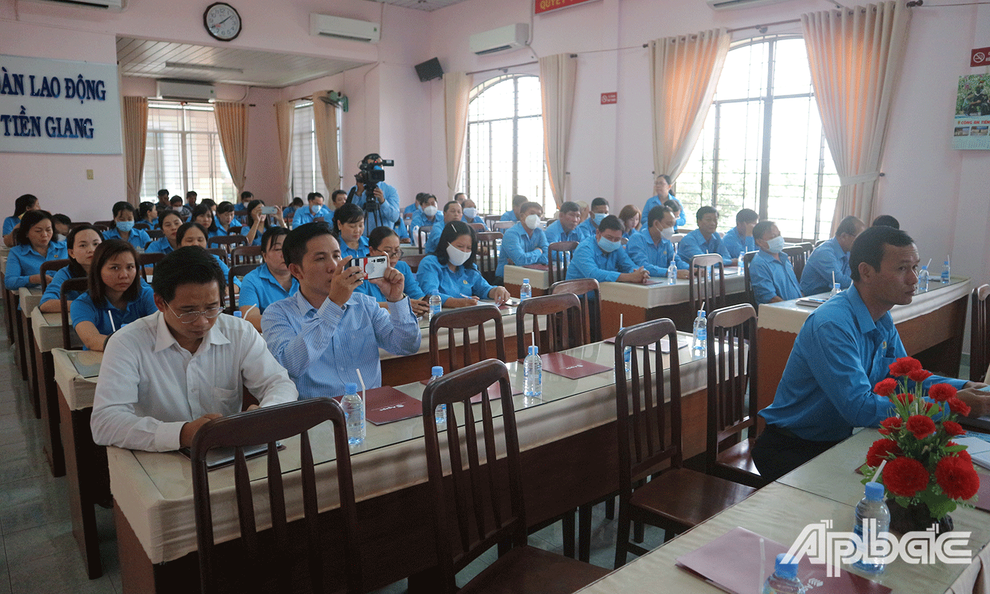 Quang cảnh buổi họp mặt