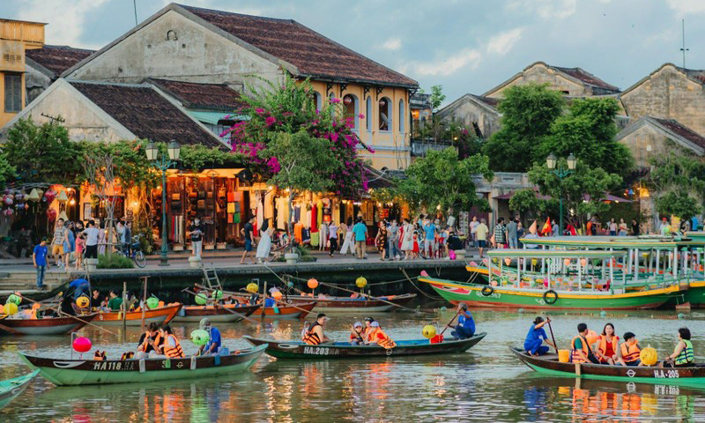 Du lịch Việt Nam tiếp tục đà phục hồi tích cực trong 7 tháng năm 2022. (Ảnh: DUY HẬU)