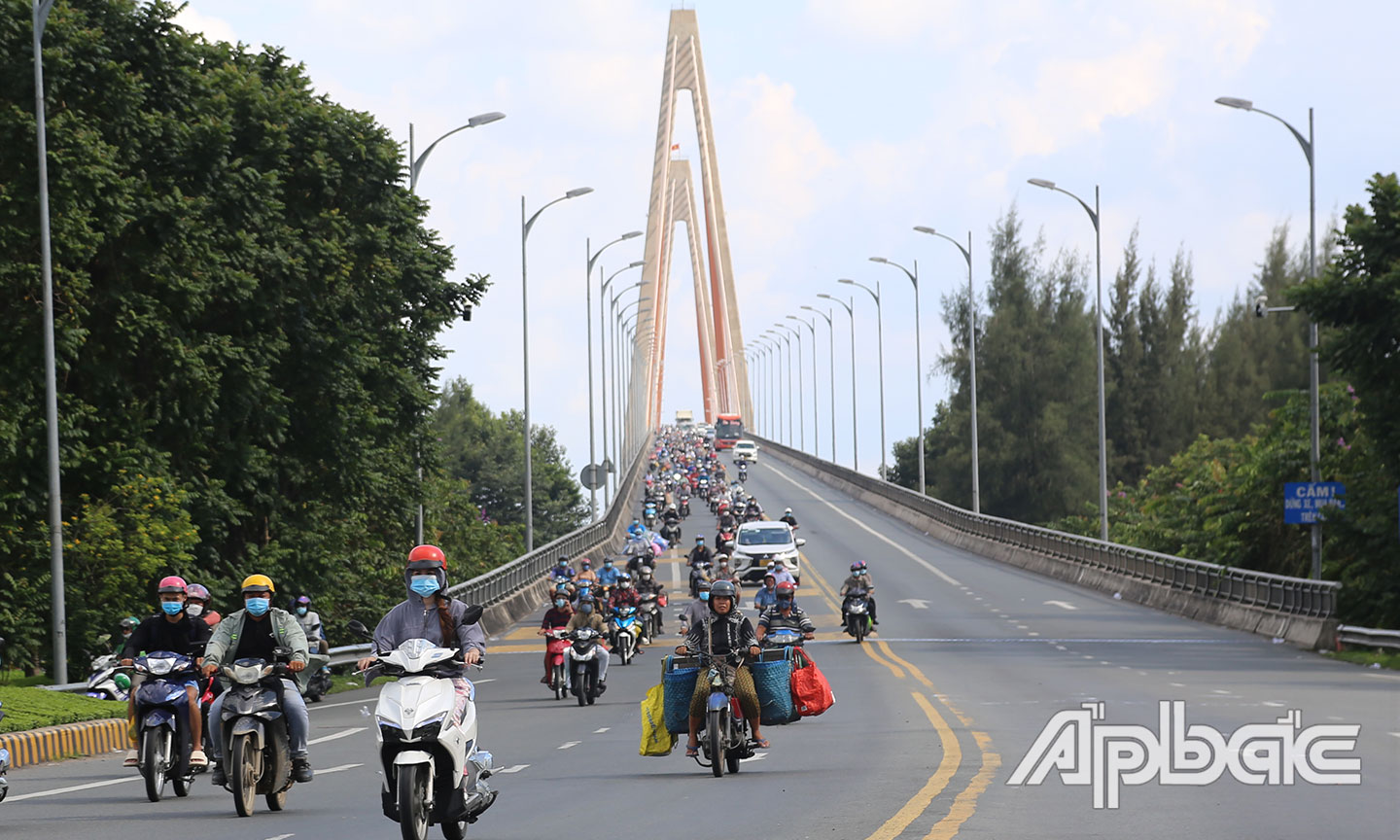Tuy chậm ít phút nhưng không ùn tắc kéo dài