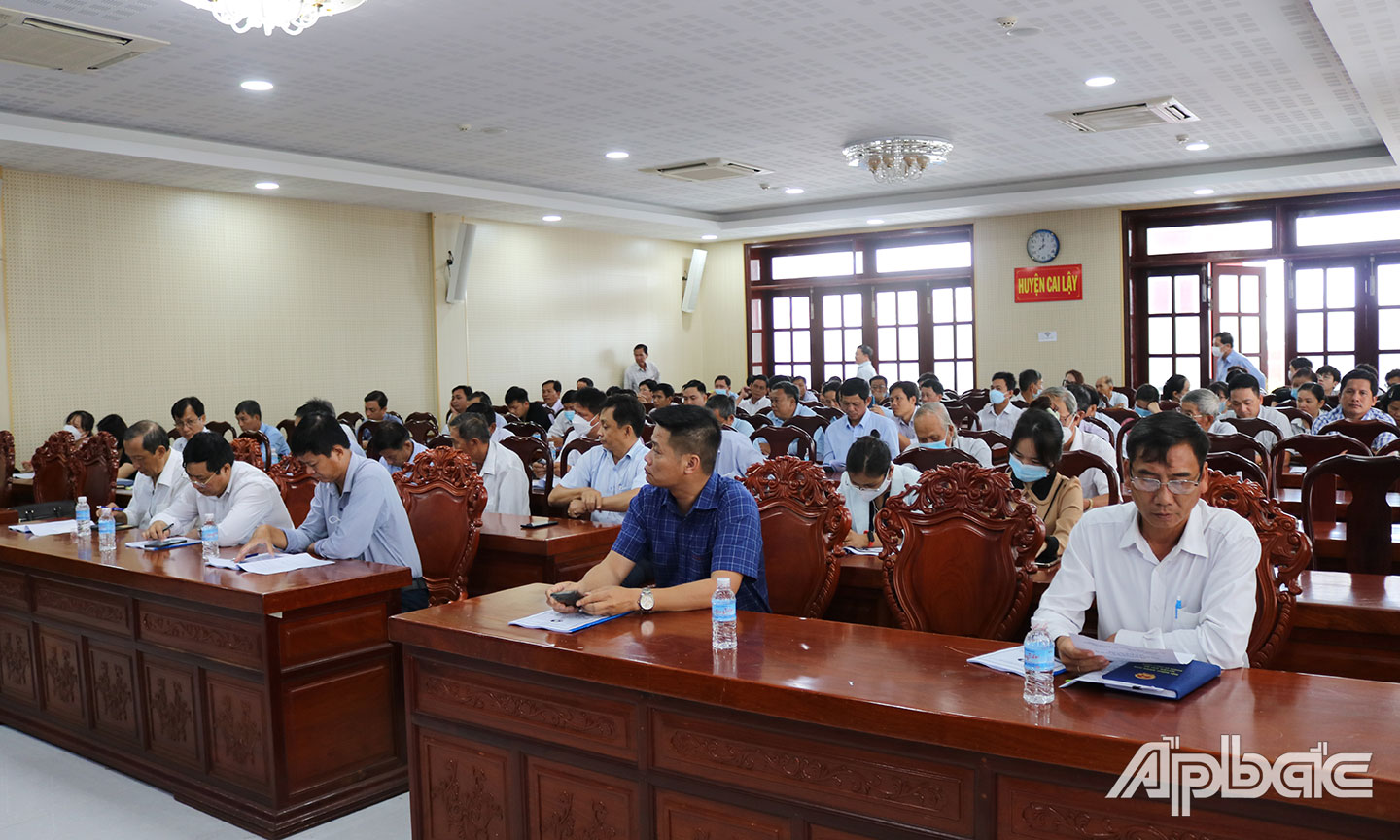 Đại biểu dự hội nghị