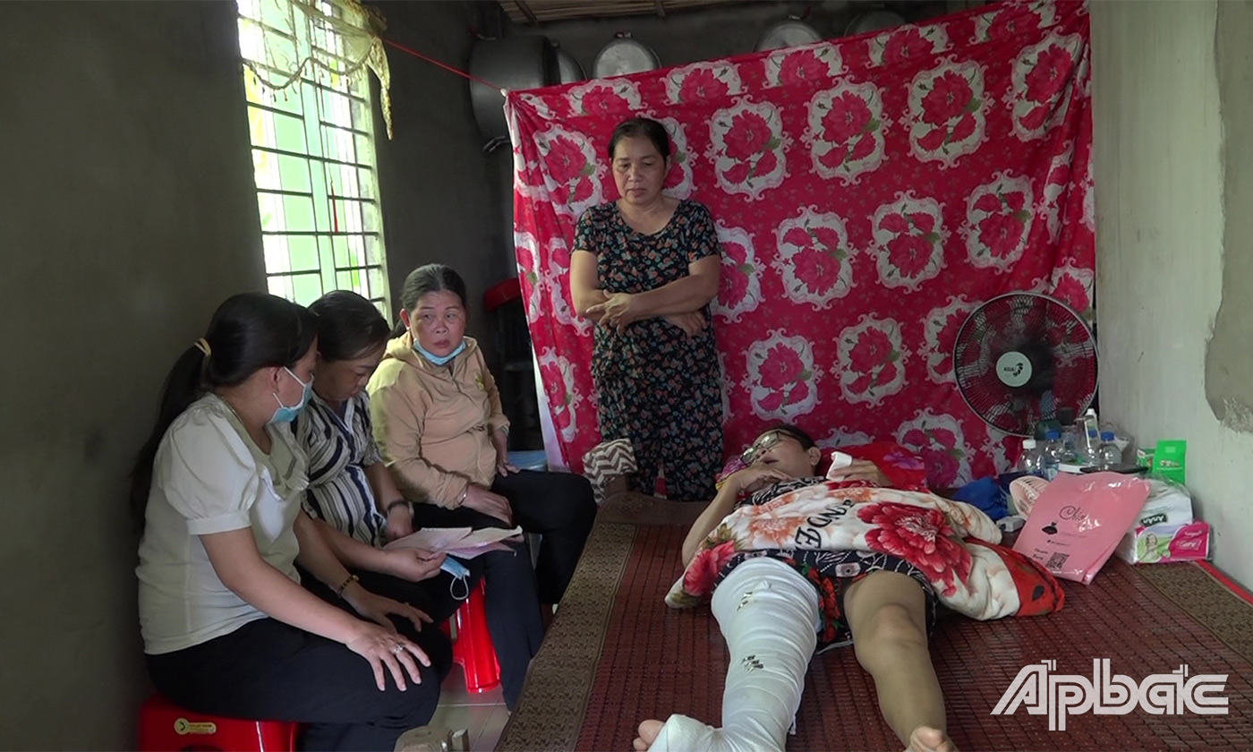 Rất mong sự hỗ trợ giúp đỡ của các mạnh thương quân để chị Kim Chi có tiền chữa trị bệnh tật