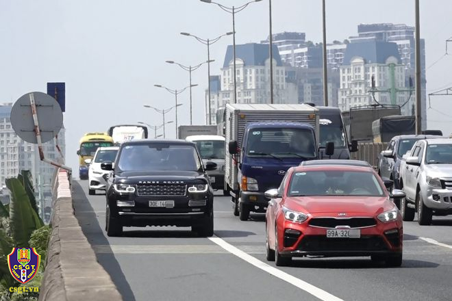 Xe cá nhân, xe khách