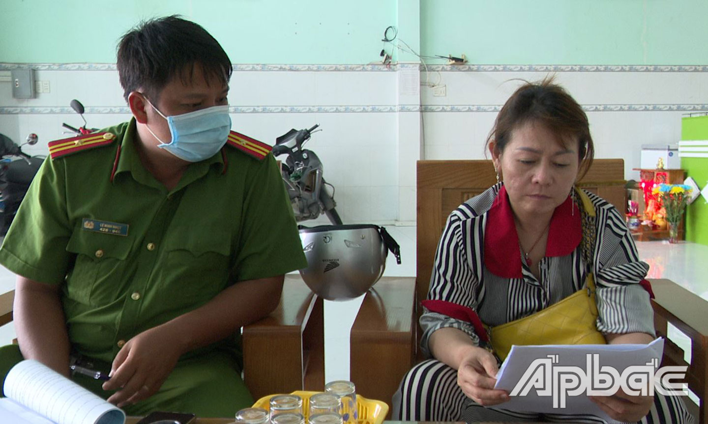 Cơ quan điều tra làm việc bà