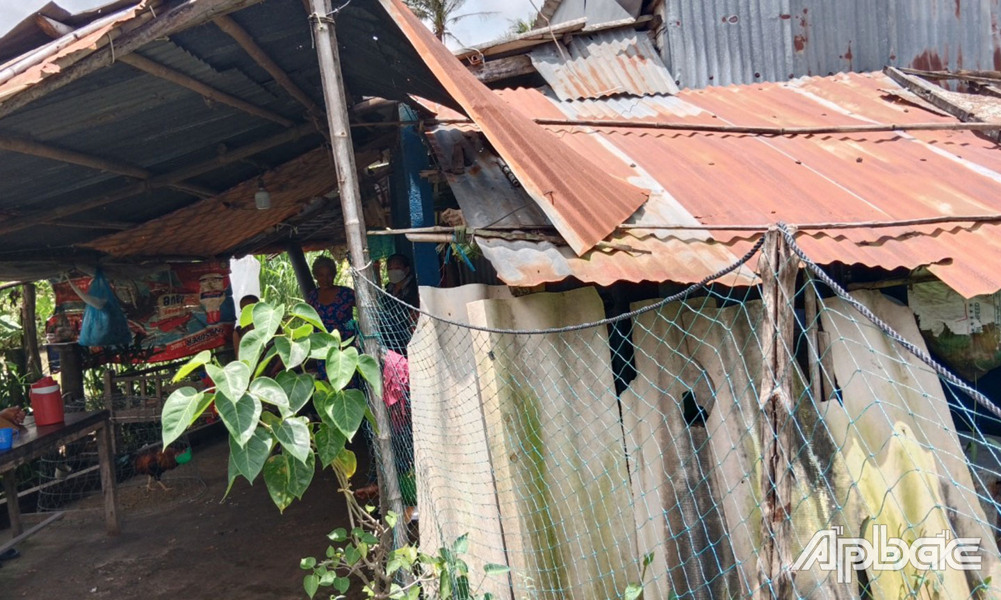 Căn nhà của vợ chồng anh Dũng - chị Vắt xuống cấp, hư hỏng nặng.
