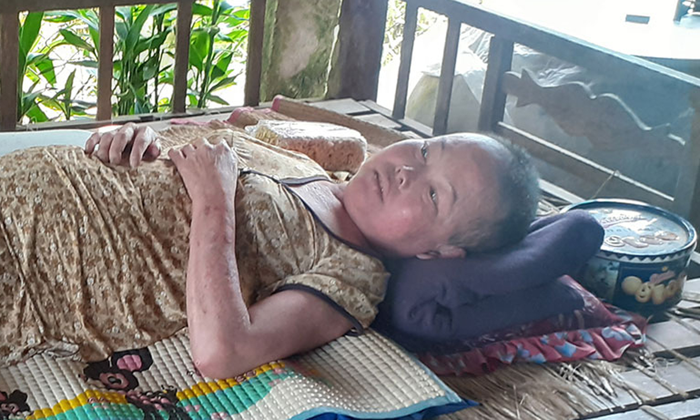 Chị Vắt mắc nhiều bệnh mà không tiền điều trị, rất cần sự giúp đỡ của các nhà hảo tâm.