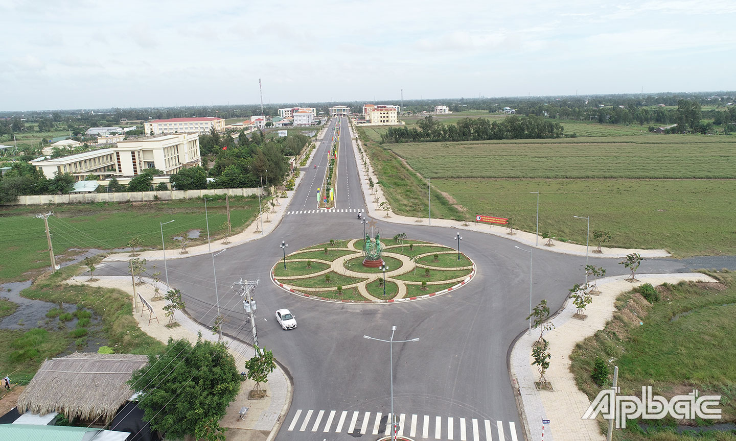 Tân Phú Đông phấn đấu đến năm 2025 đạt chuẩn huyện NTM.