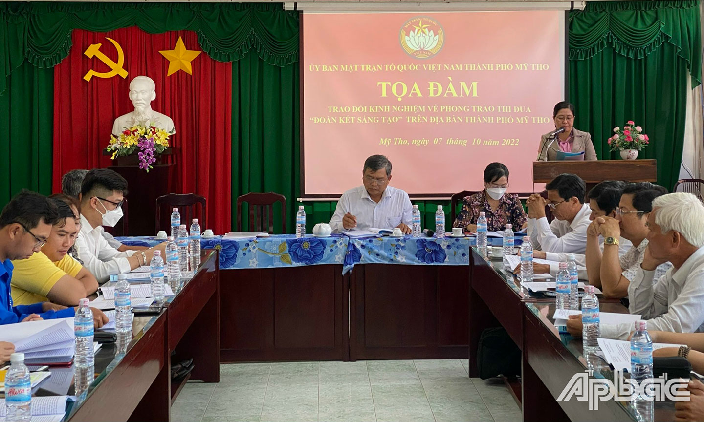 Quang cảnh buổi toạ đàm trao đổi kinh nghiệm phong trào thi đua “Đoàn kết, sáng tạo” cuả TP Mỹ Tho.