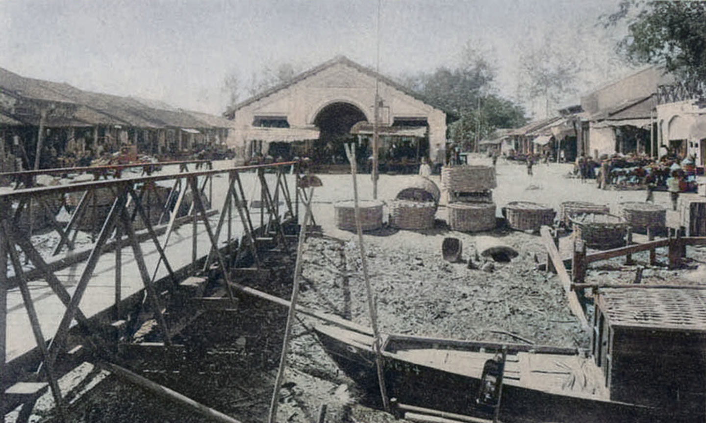 Chợ Dinh, ngôi chợ của làng Đồng Sơn.