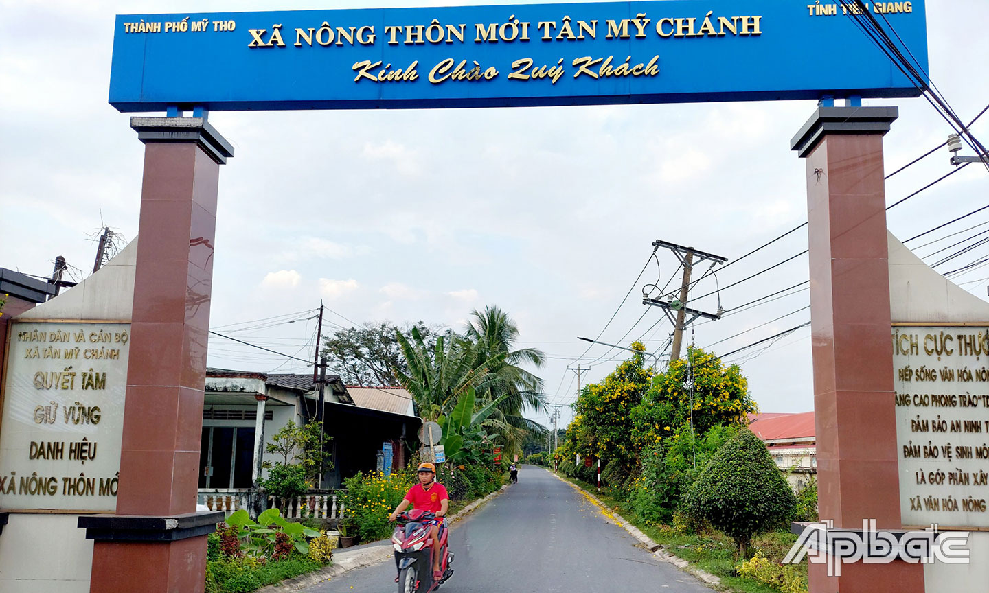 Giao thông nông thôn xã Tân Mỹ Chánh ngày càng được đầu tư khang trang.