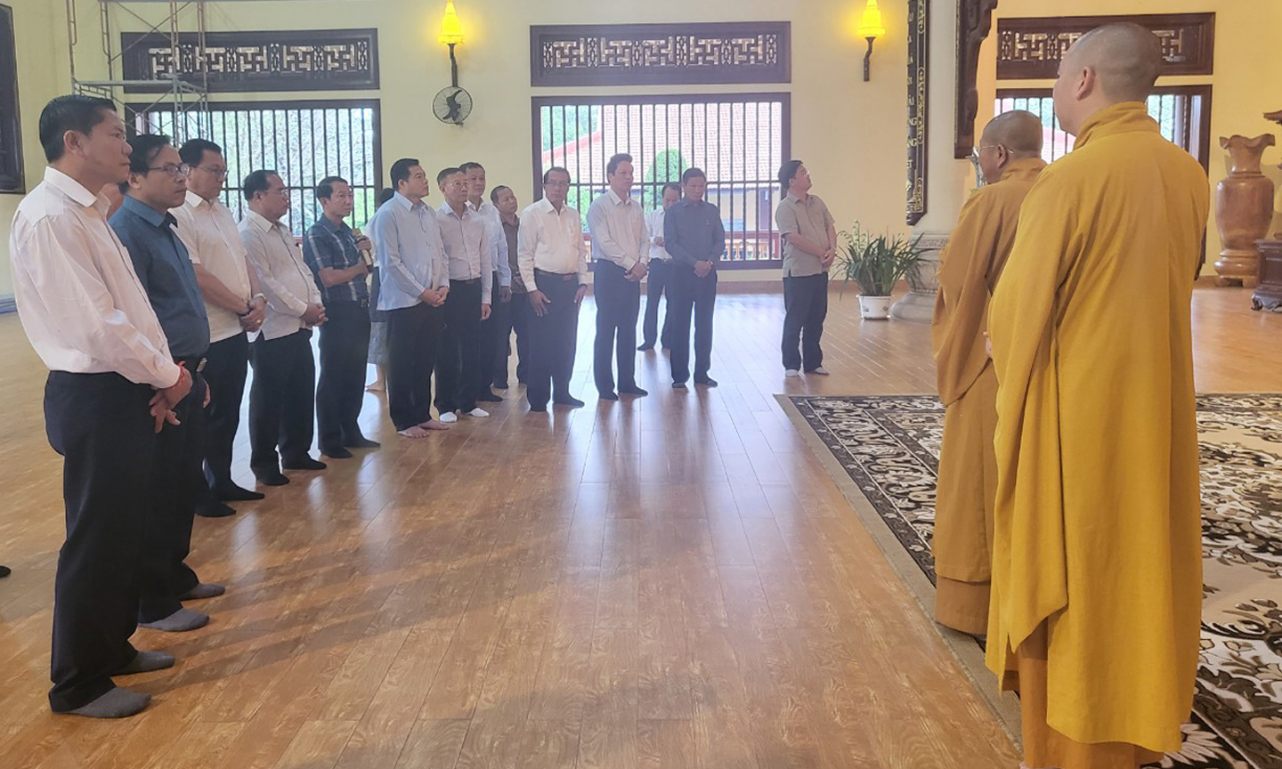 Đoàn cũng đã đến thăm, tham quan Thiền viện Trúc Lâm Chánh Giác tại xã Thạnh Tân, huyện Tân Phước.
