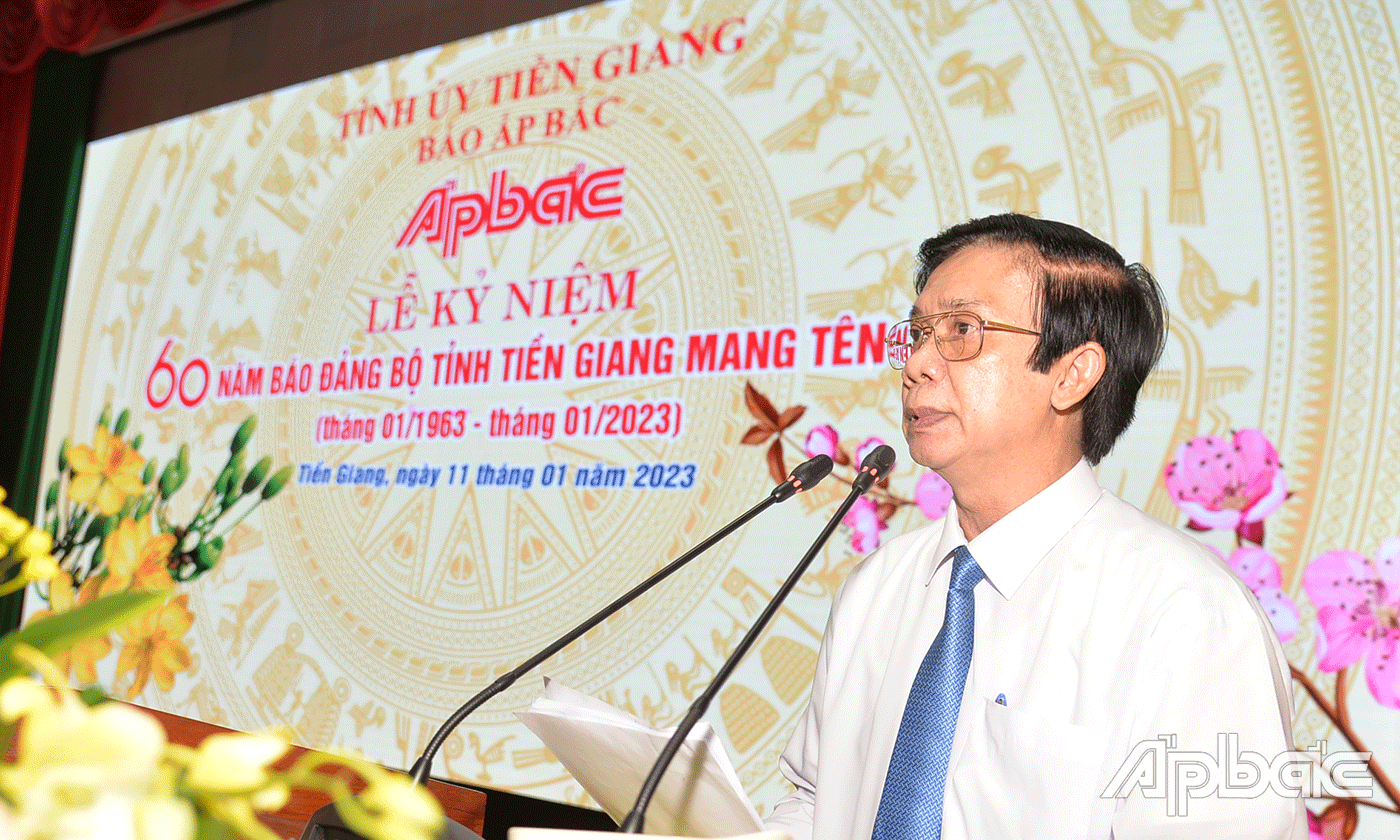 Bí thư Tỉnh ủy Nguyễn Văn Danh phát biểu tại buổi họp mặt.