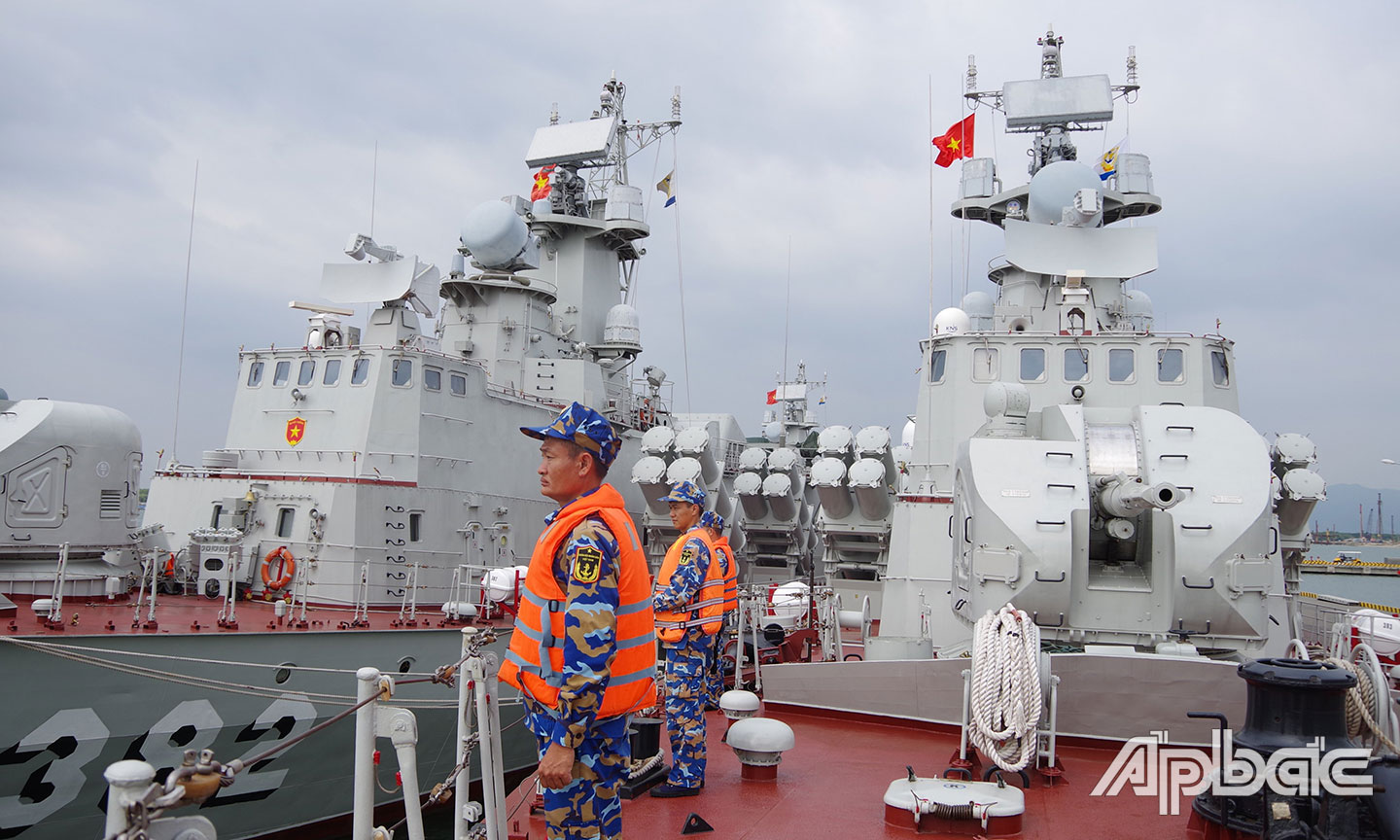 Cán bộ, chiến sỹ luôn sẵn sàng chiến đấu.