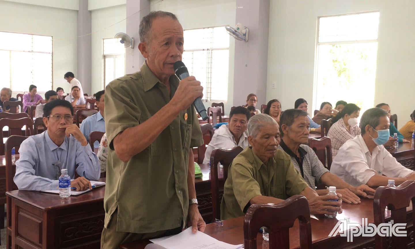 Cử tri huyện Cái Bè phát biểu ý kiến.