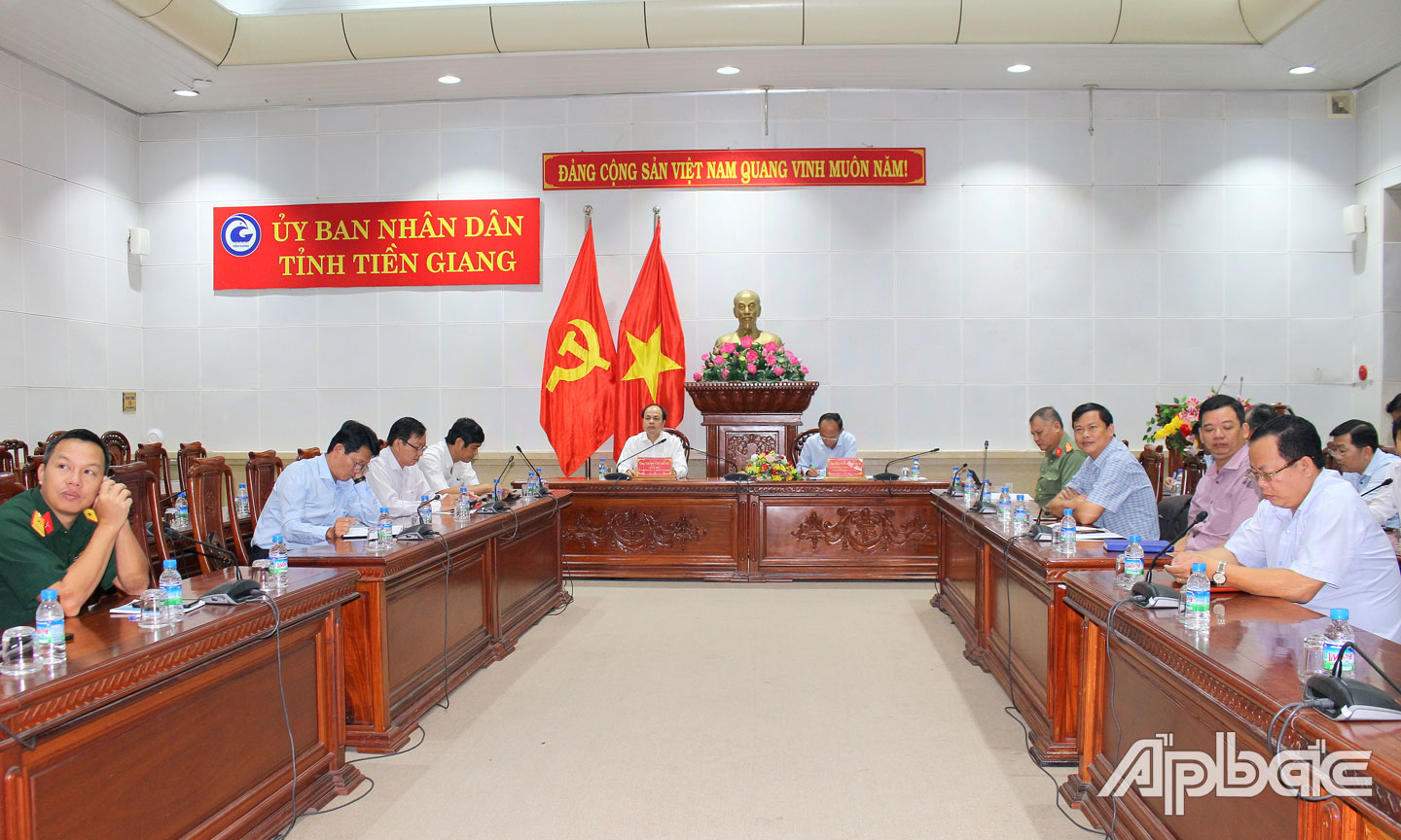 Quang cảnh hội nghị trực tuyến tại điểm cầu tỉnh Tiền Giang.