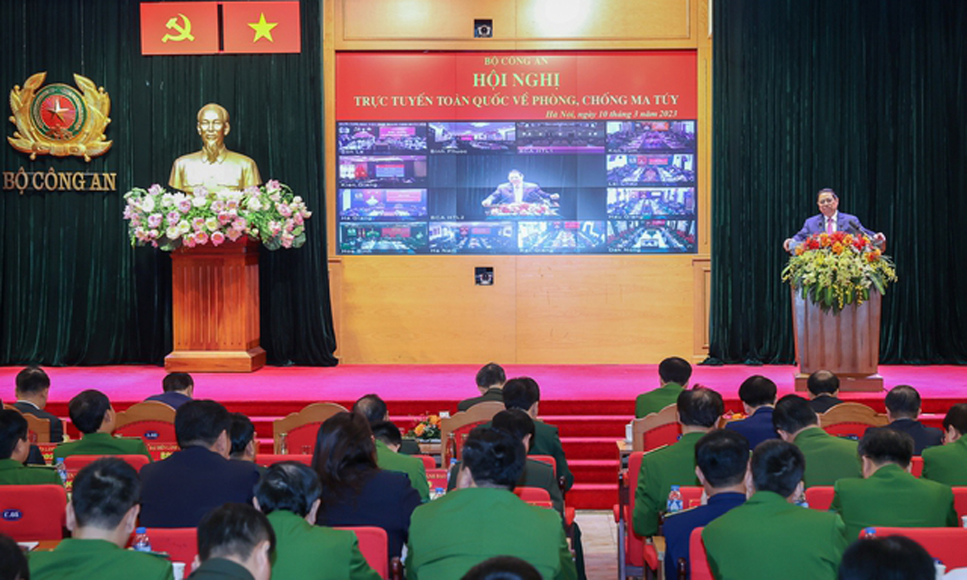 Thủ tướng Phạm Minh Chính: Phòng chống ma túy là nhiệm vụ nặng nề, cam go, nguy hiểm, nhưng cũng là nhiệm vụ quan trọng, vẻ vang với vai trò nòng cốt của lực lượng Công an nhân dân - Ảnh: VGP/Nhật Bắc