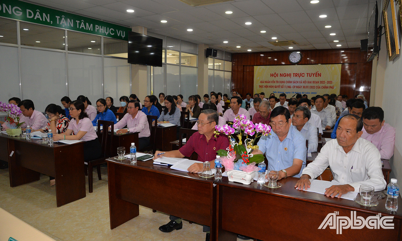 Quang cảnh hội nghị